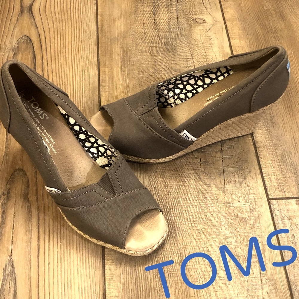 Toms Brown Wedges Size 5